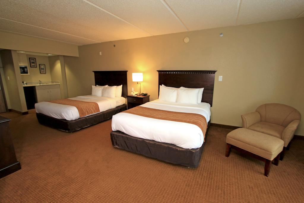 Comfort Suites Austin Airport Екстер'єр фото