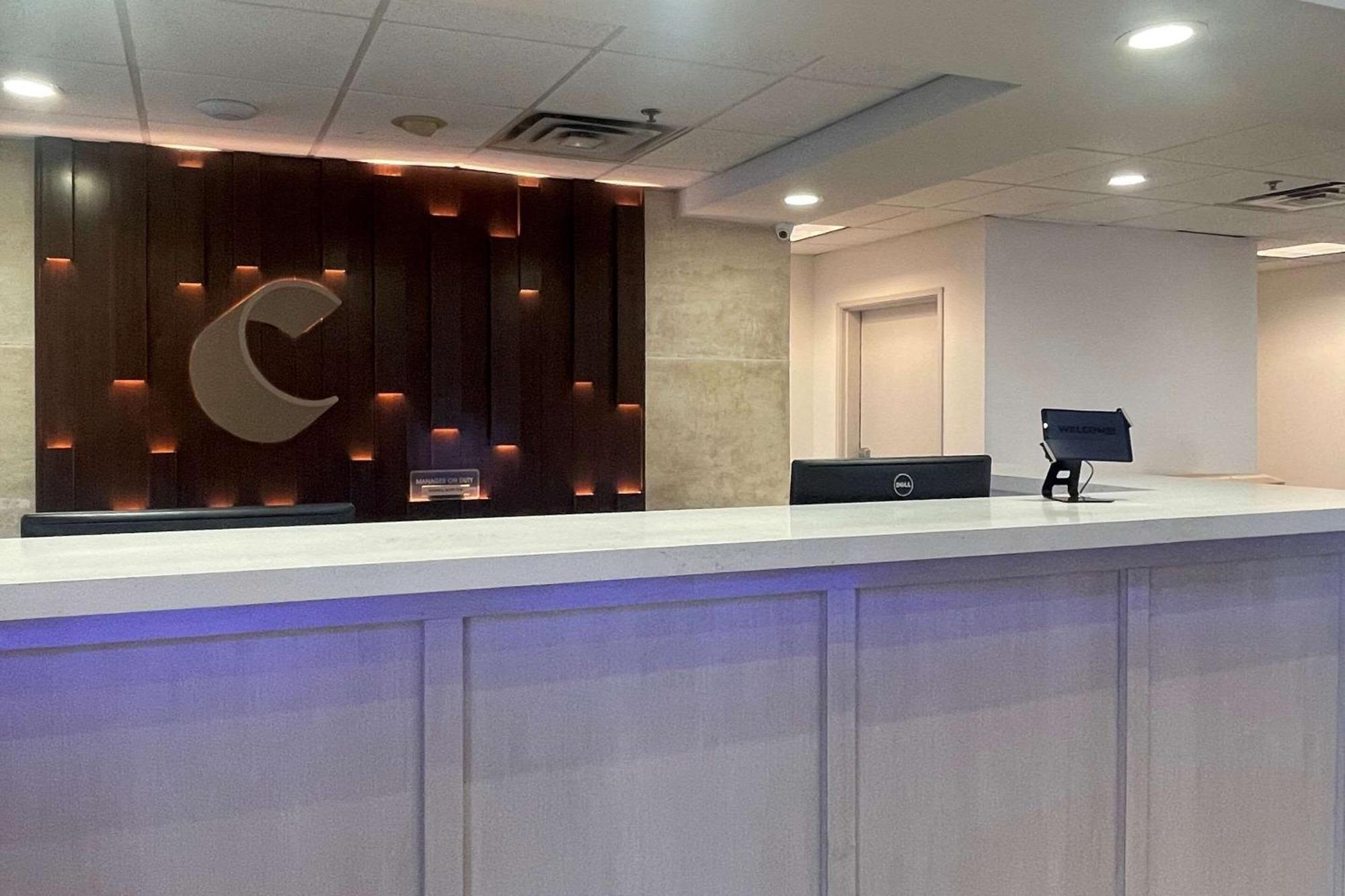 Comfort Suites Austin Airport Екстер'єр фото