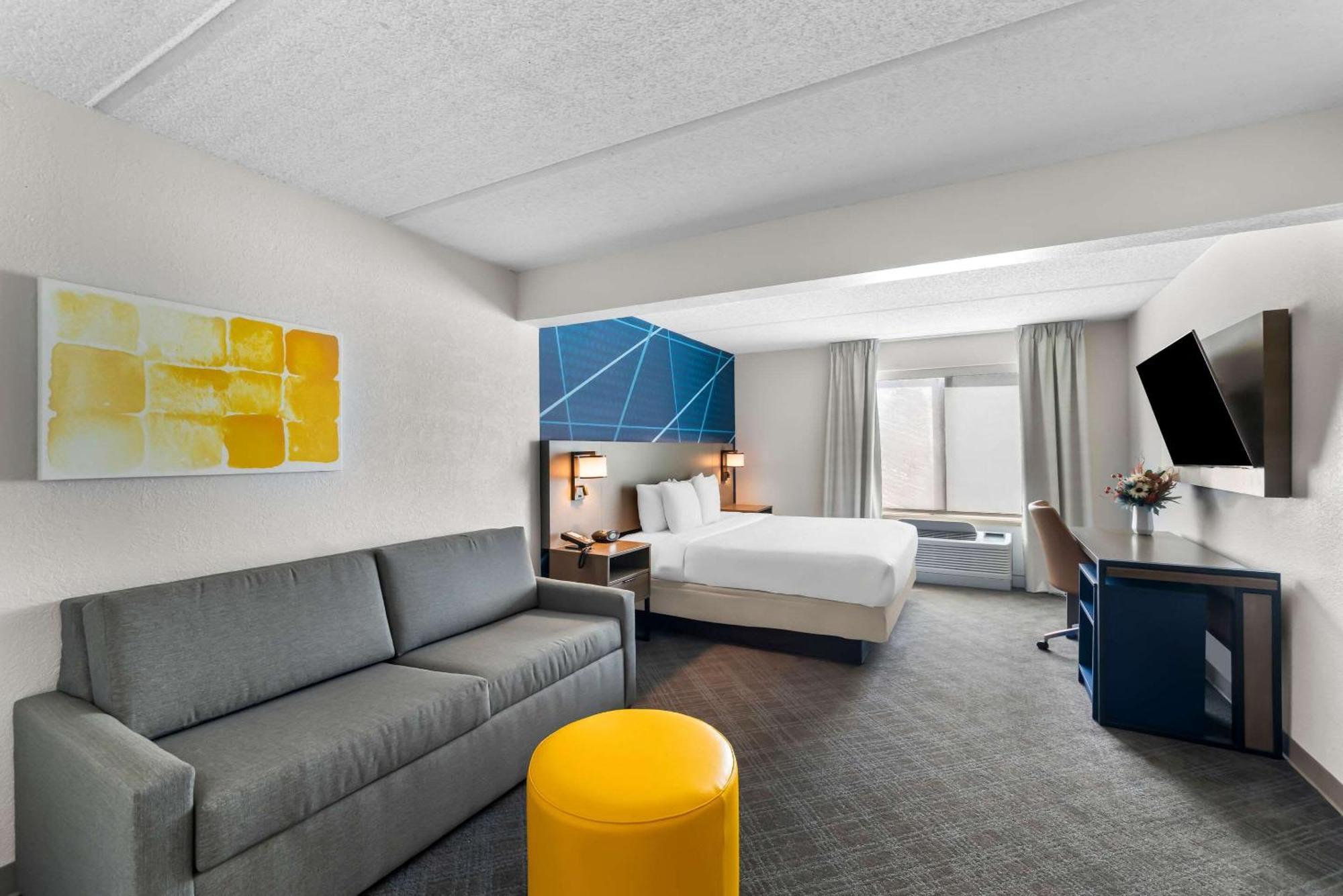 Comfort Suites Austin Airport Екстер'єр фото