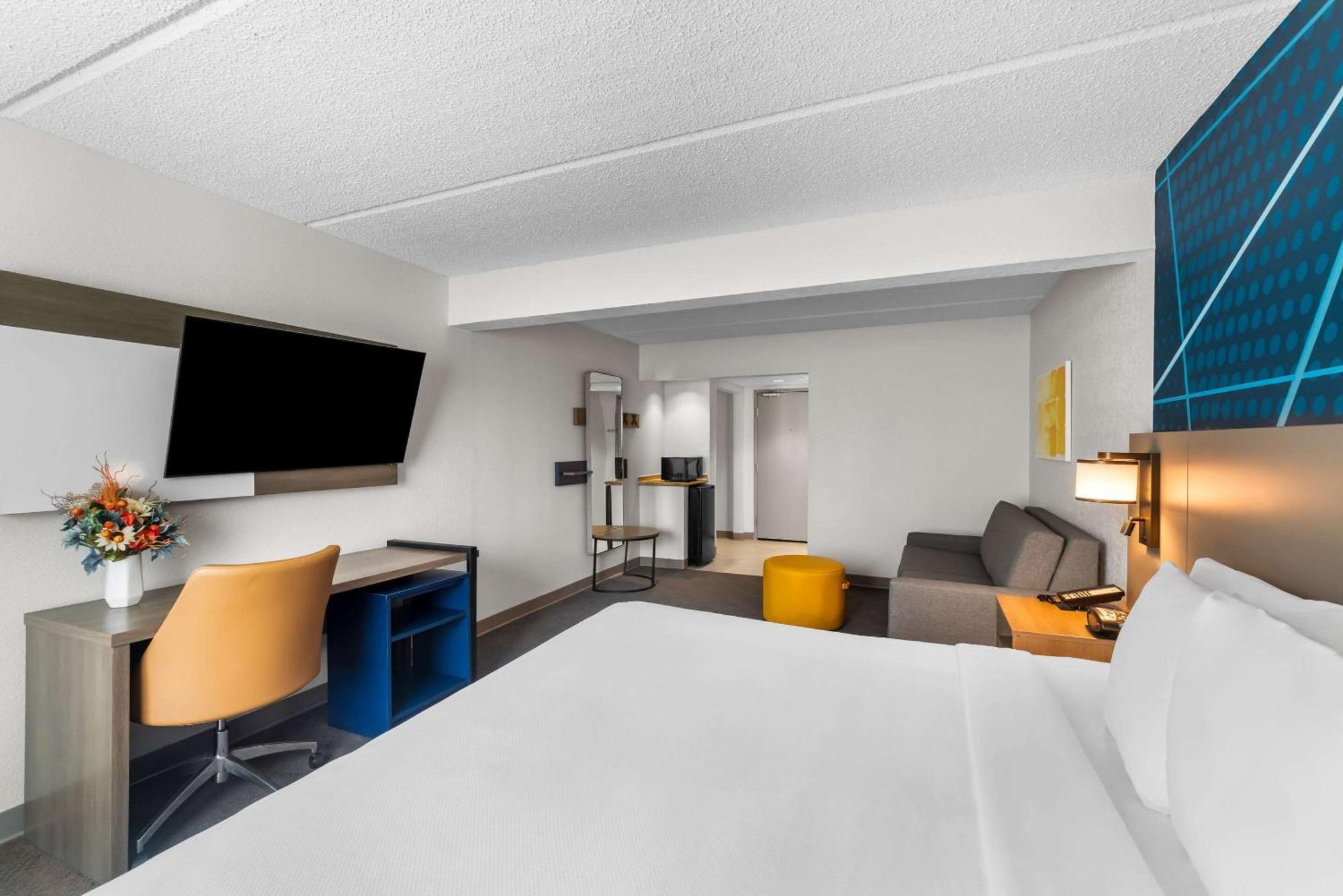 Comfort Suites Austin Airport Екстер'єр фото