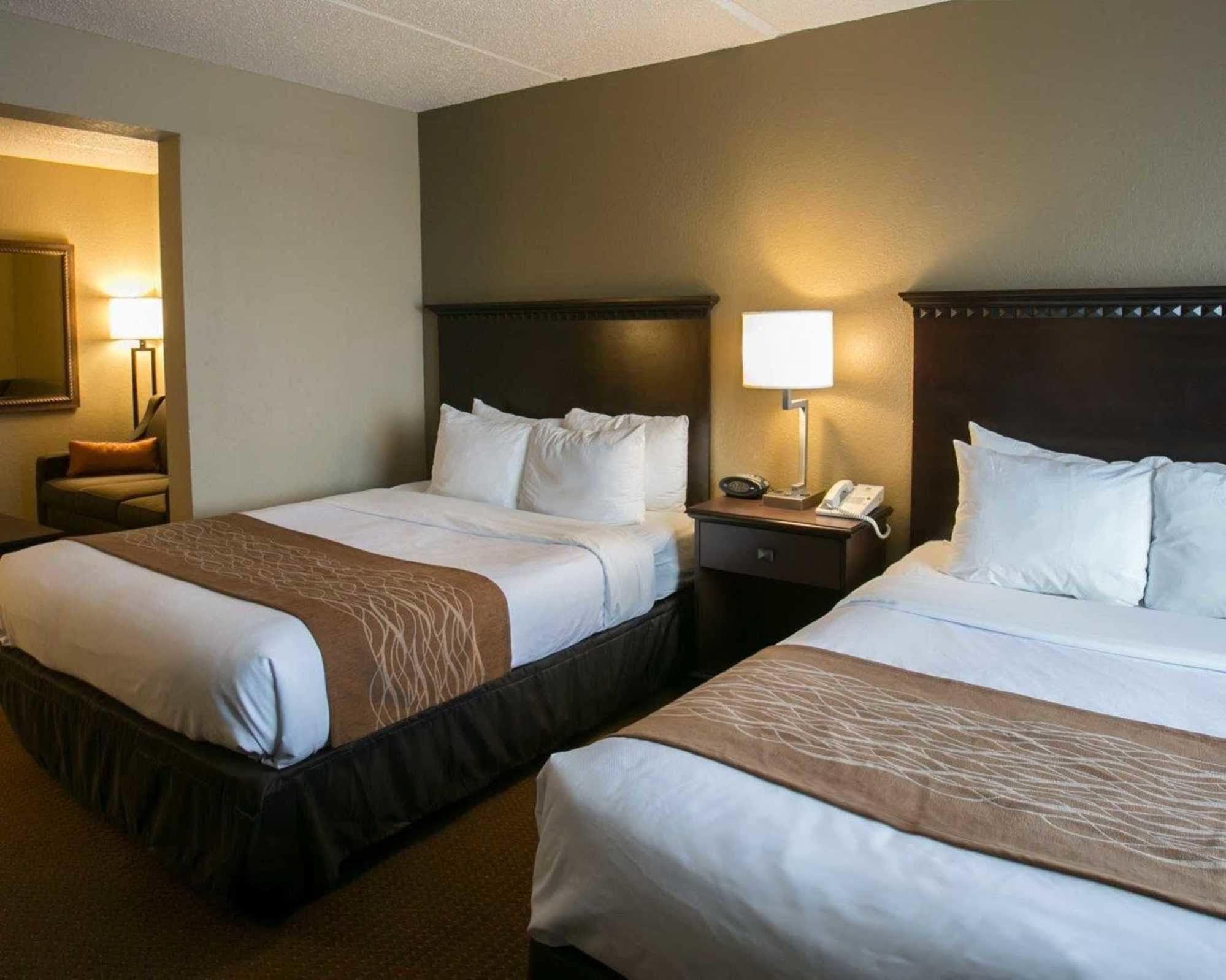 Comfort Suites Austin Airport Екстер'єр фото
